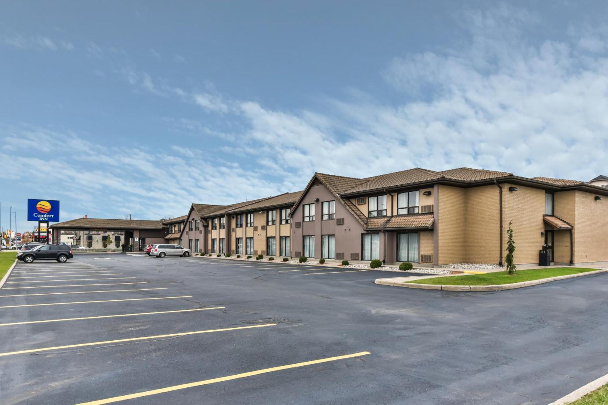 Comfort Inn Windsor Exterior photo