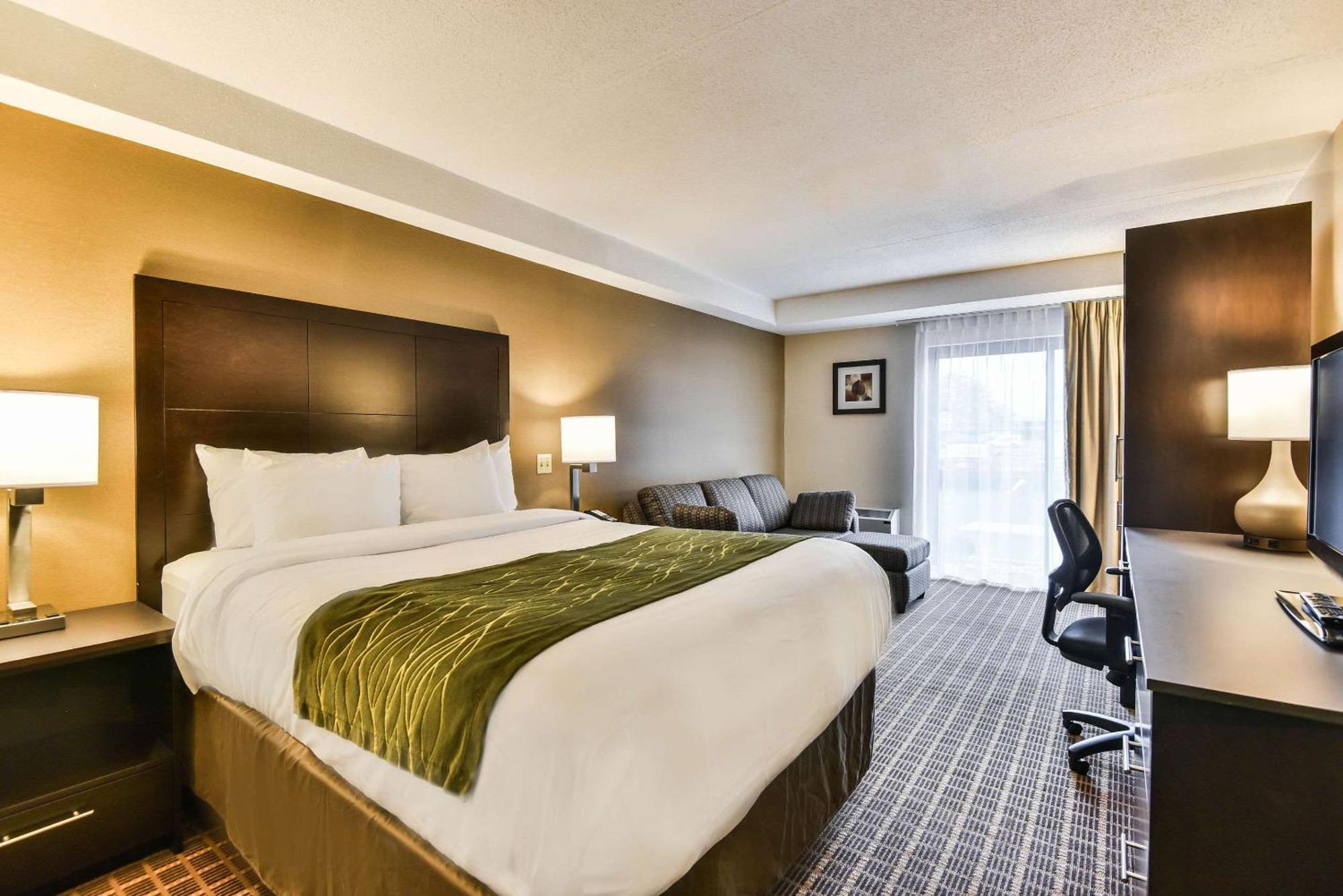 Comfort Inn Windsor Exterior photo