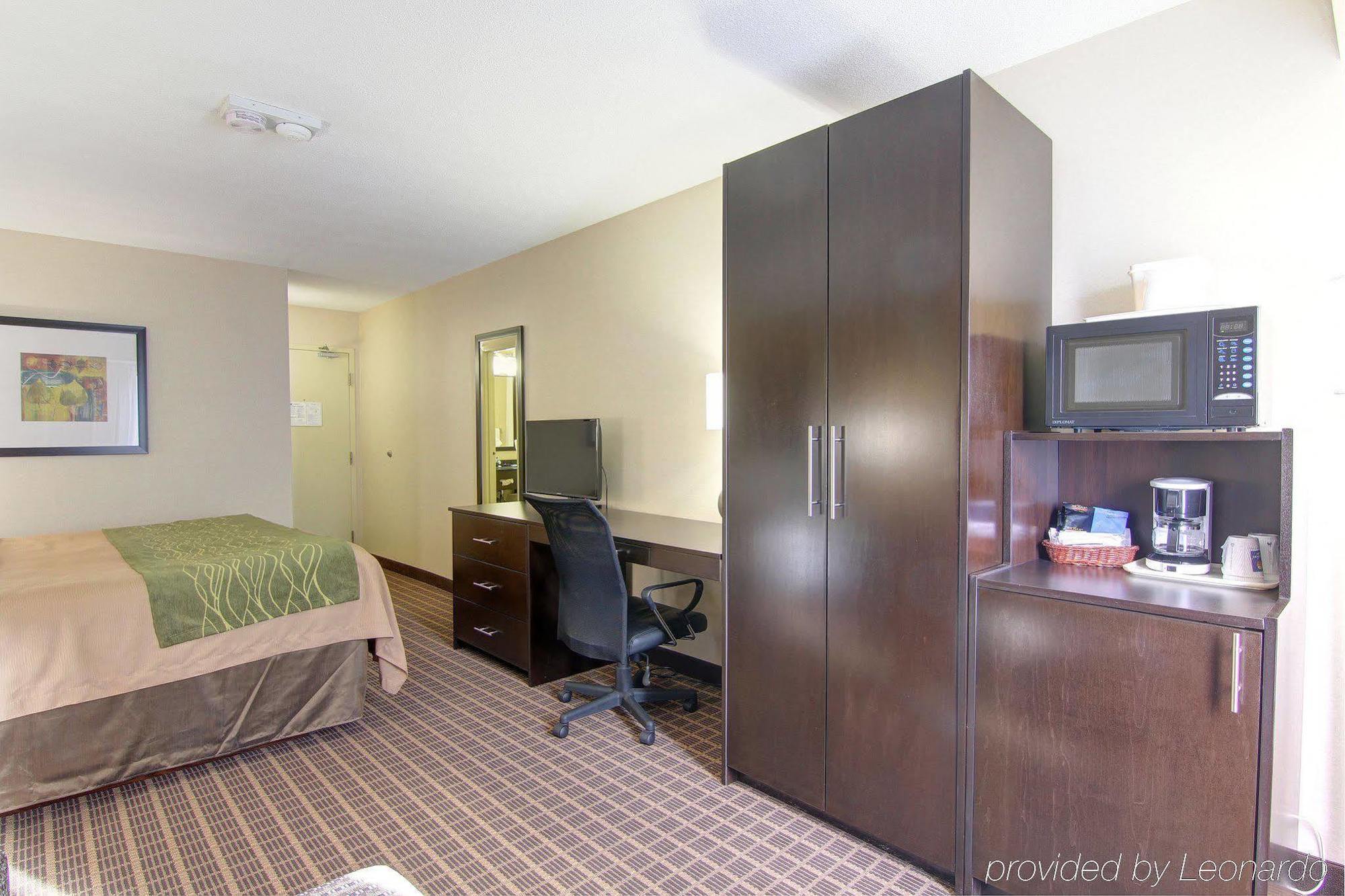 Comfort Inn Windsor Exterior photo