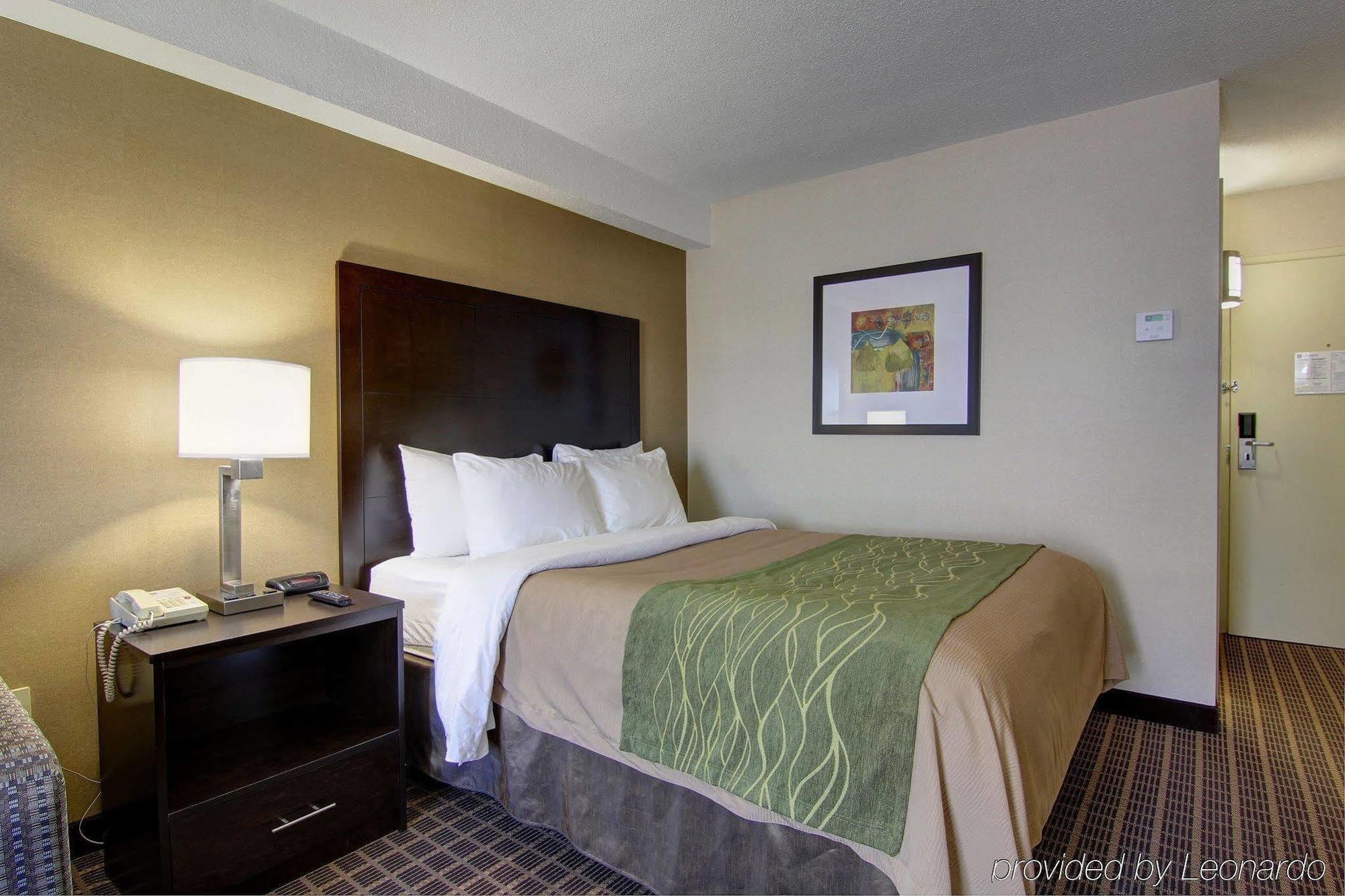 Comfort Inn Windsor Exterior photo